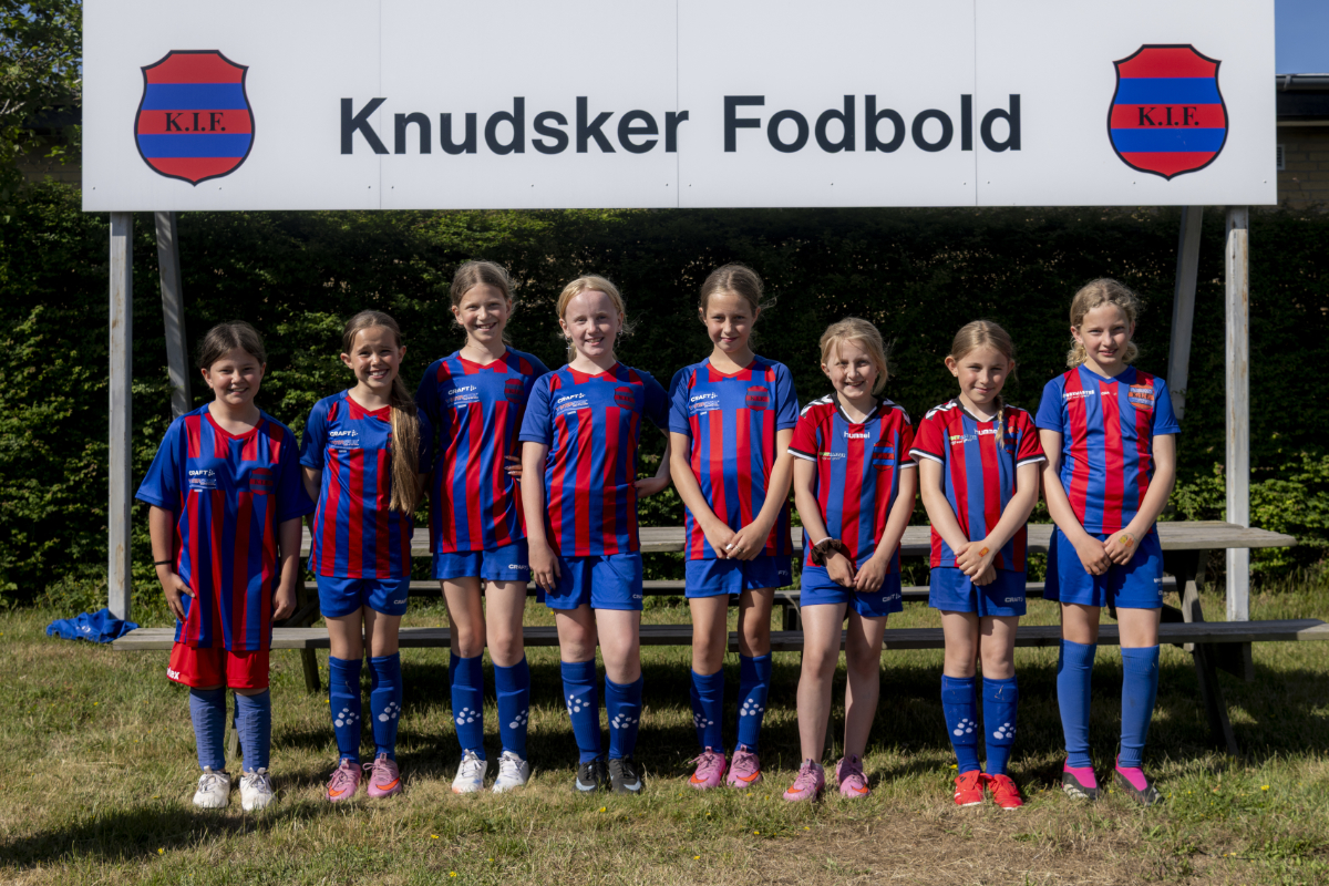 Knudsker fodbold piger
